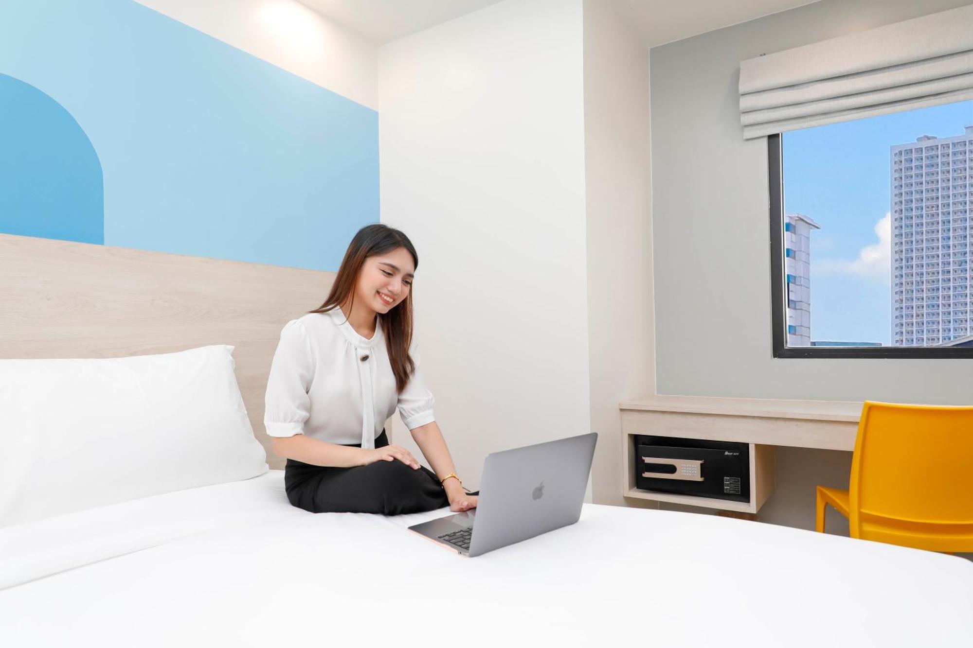 Hop Inn Hotel Davao Экстерьер фото